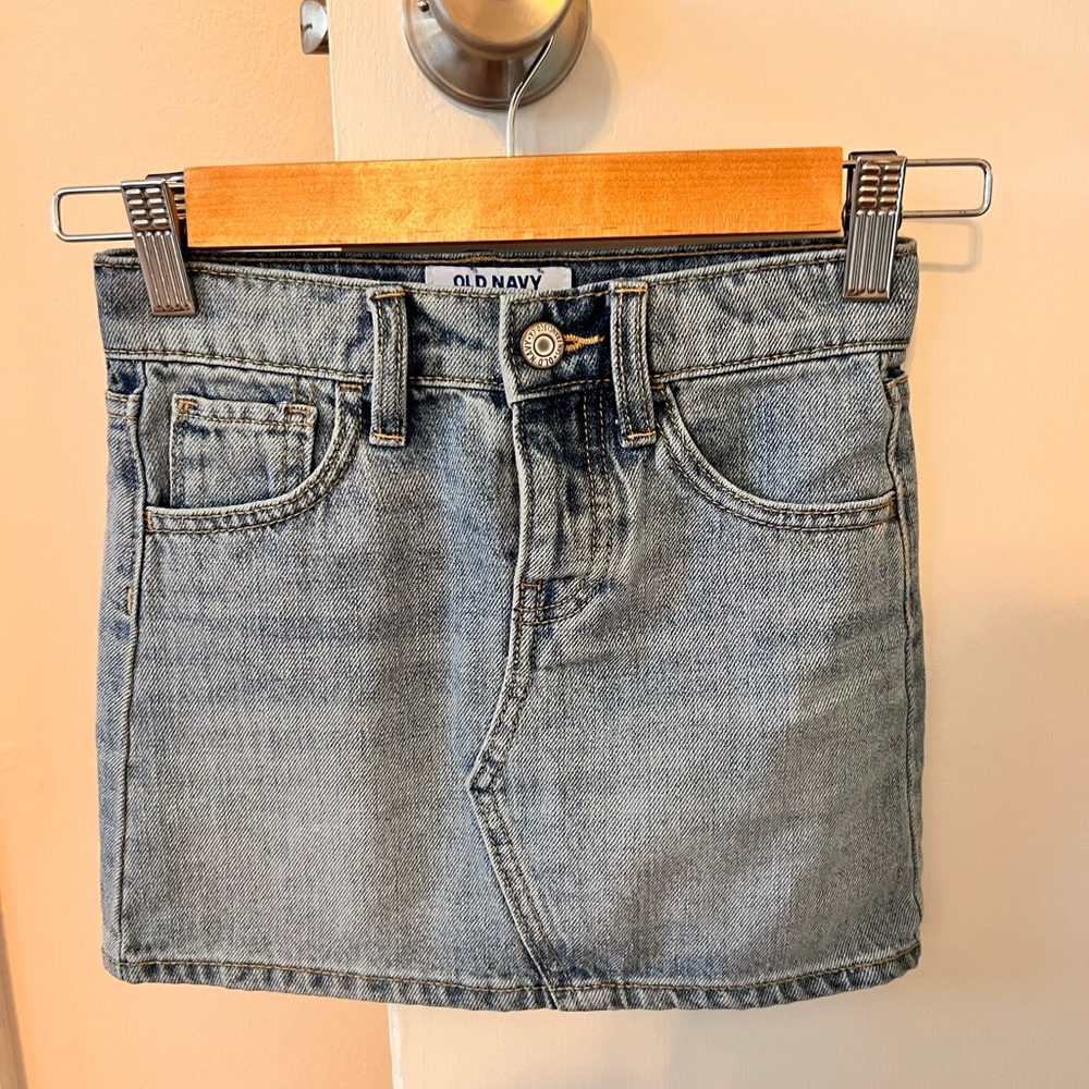 NWOT Girls Blue Jean Skirt - Size 5